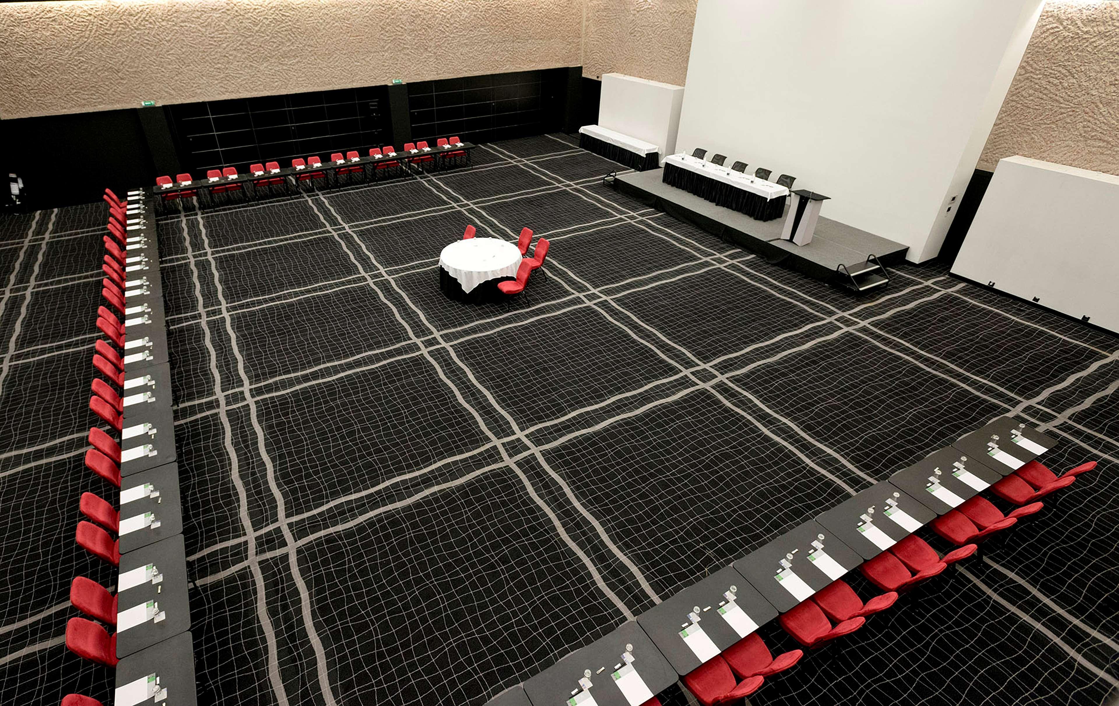 Hilton Airport 4* Madri